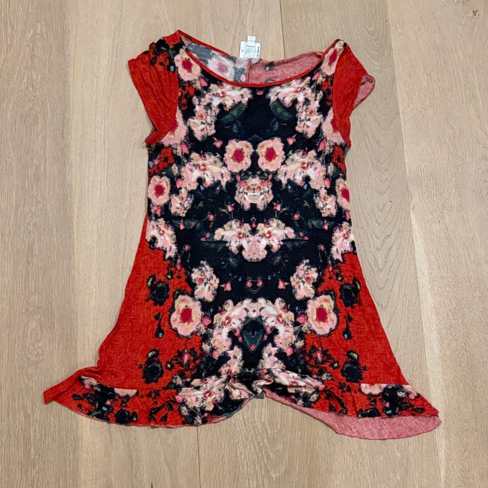 Anthropologie Floral Sleeveless Women's Flowy Top in Red and Black size xs